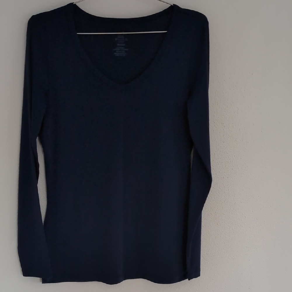 Woolx Merino Wool Navy V-Neck Women's Top